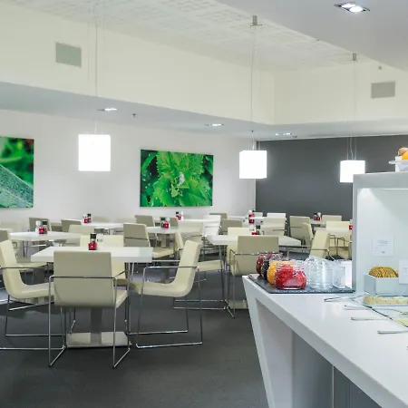 全景汤恩酒店 酒店 4*